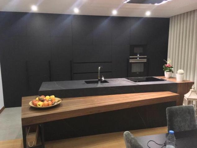 pose cuisines sur mesure entreprise 94