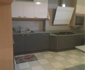 renovation carrelage sol cuisine avant apres