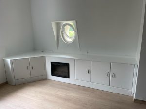 placards sur-mesure avec insert cheminée entreprise 94