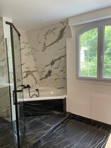 pose baignoire d'angle sur mesure 94